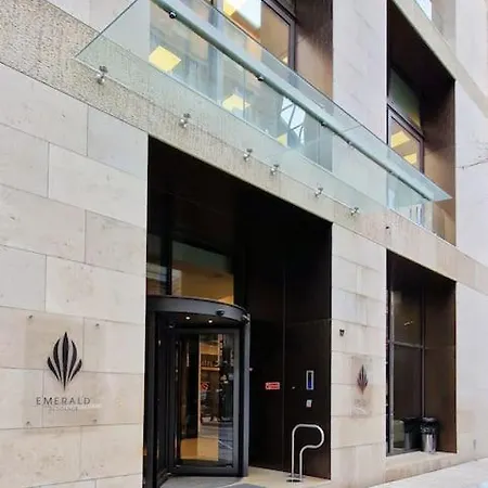 3emerald -freegym Sauna Apartment Budapest
